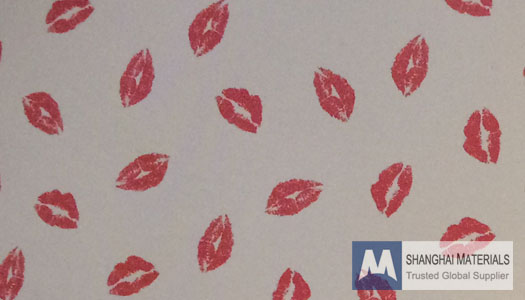 Kisses wallpaper