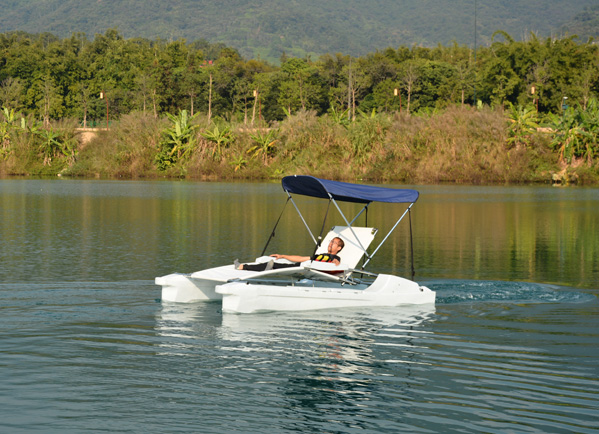 Leisure Deck Chair Boat