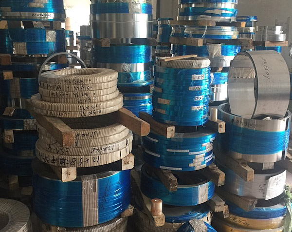 Packing of stainless steel foil strip